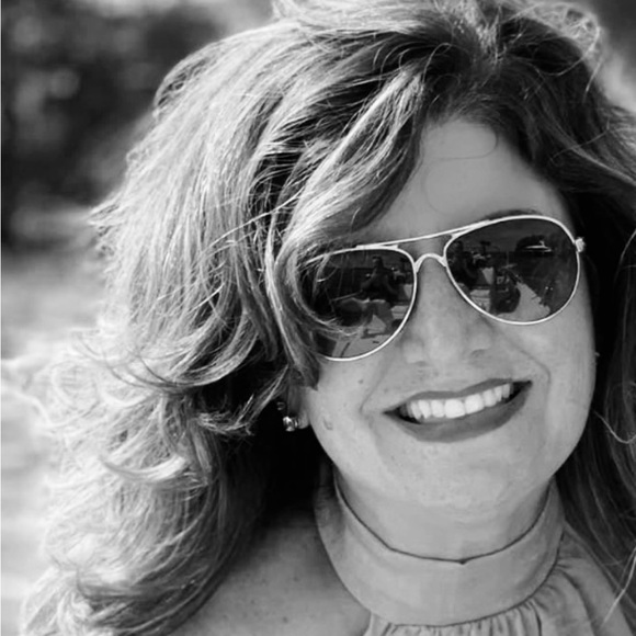 Meet the Posher - Picture 1 of 1